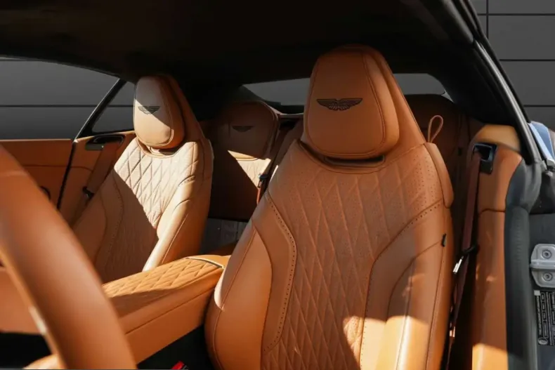 Aston Martin DB12 din 2024 cu 16.490 km - oferta AST229021 - foto 18