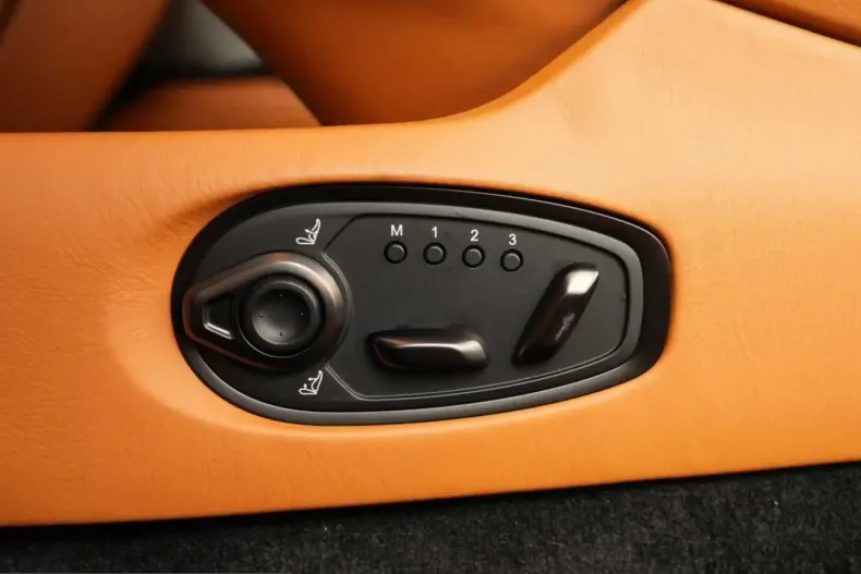 Aston Martin DB12 din 2024 cu 16.490 km - oferta AST229021 - foto 25
