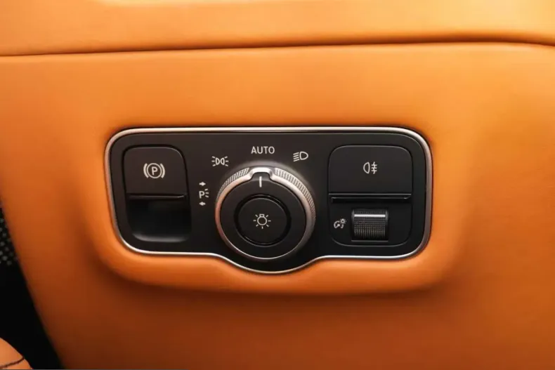 Aston Martin DB12 din 2024 cu 16.490 km - oferta AST229021 - foto 28