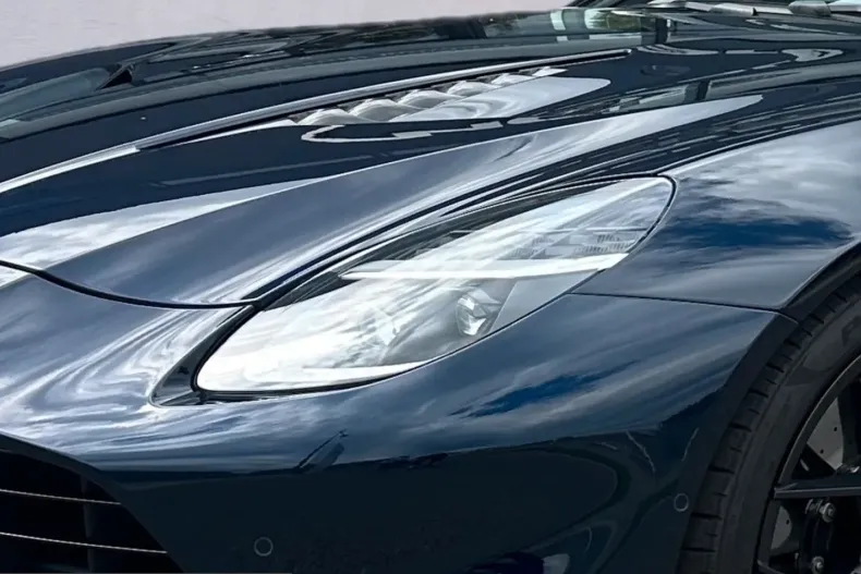 Aston Martin Vanquish din 2025 cu 9.600 km - oferta AST229024 - foto 5