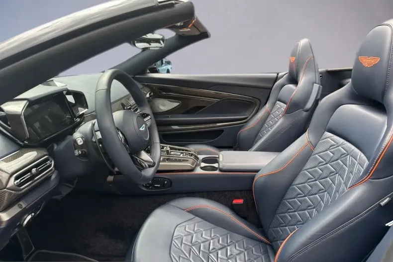 Aston Martin Vanquish din 2025 cu 9.600 km - oferta AST229024 - foto 7