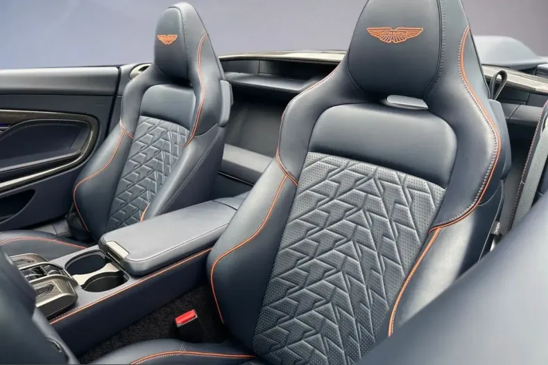 Aston Martin Vanquish din 2025 cu 9.600 km - oferta AST229024 - foto 11