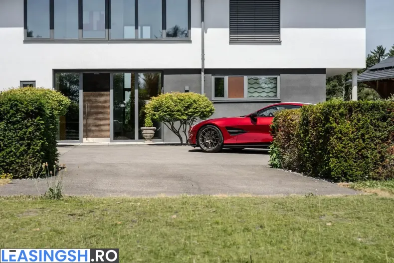Aston Martin Vanquish din 2024 cu 11.000 km - oferta AST229025 - foto 9