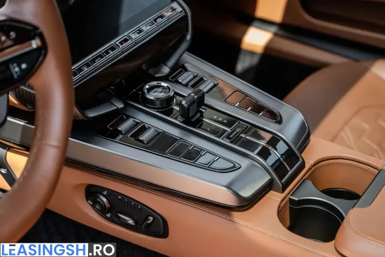 Aston Martin Vanquish din 2024 cu 11.000 km - oferta AST229025 - foto 31
