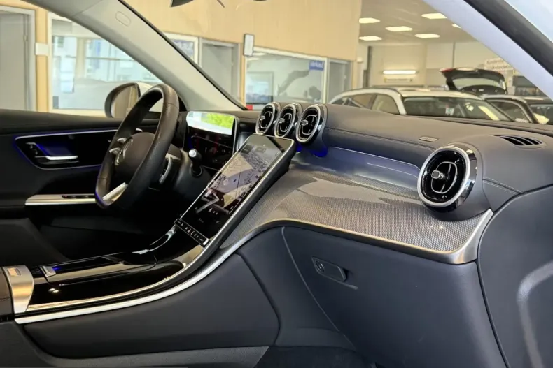 Mercedes-Benz GLC 220 (Clasa GLC) din 2025 cu 29.578 km - oferta MER229043 - foto 10
