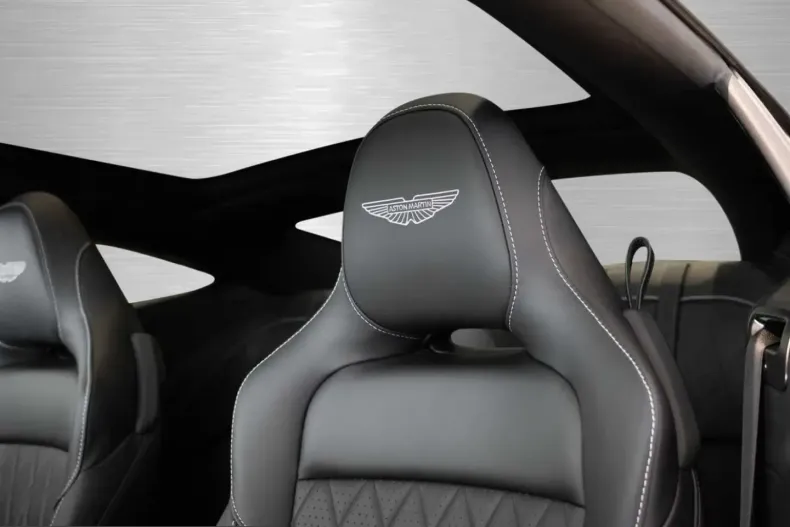 Aston Martin DB12 din 2025 cu 6.000 km - oferta AST229045 - foto 5