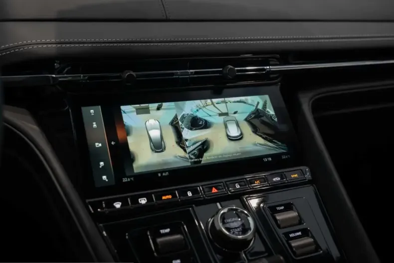 Aston Martin DB12 din 2025 cu 6.000 km - oferta AST229045 - foto 25
