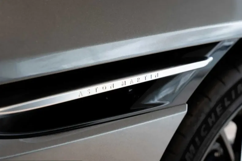 Aston Martin DB12 din 2025 cu 6.000 km - oferta AST229045 - foto 26
