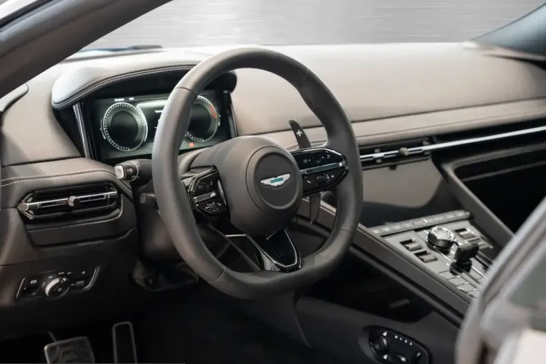 Aston Martin DB12 din 2025 cu 6.000 km - oferta AST229045 - foto 27