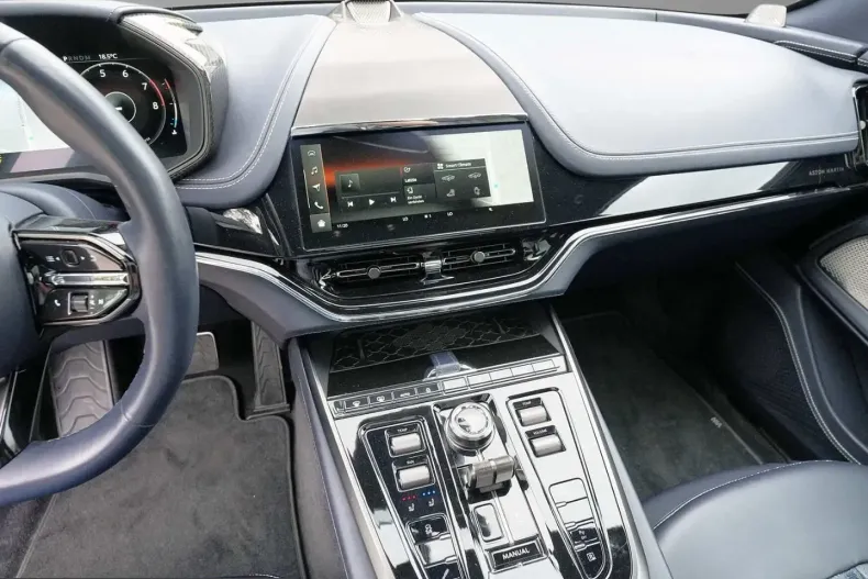 Aston Martin DBX din 2024 cu 13.500 km - oferta AST229049 - foto 24