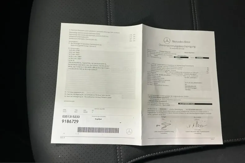 Mercedes-Benz C 30 AMG (Clasa C) din 2024 cu 5.988 km - oferta MER229052 - foto 30