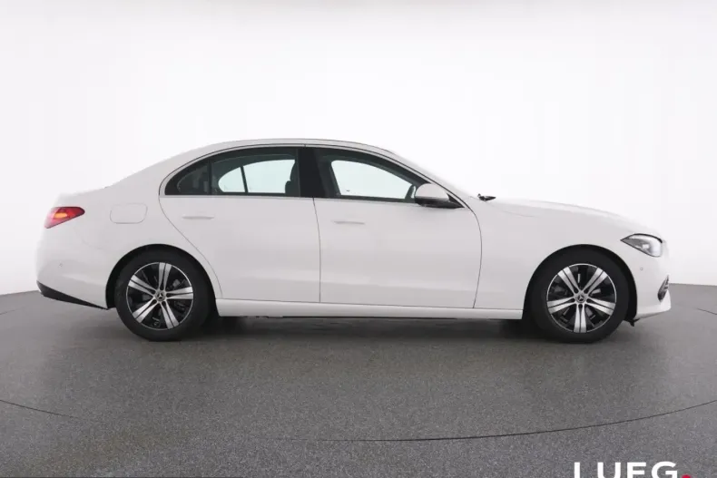 Mercedes-Benz C 200 (Clasa C) din 2024 cu 18.793 km - oferta MER229059 - foto 11
