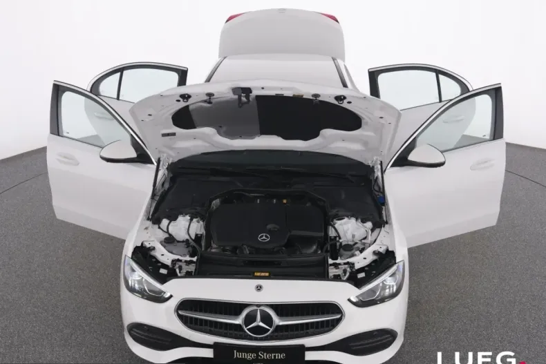 Mercedes-Benz C 200 (Clasa C) din 2024 cu 18.793 km - oferta MER229059 - foto 12