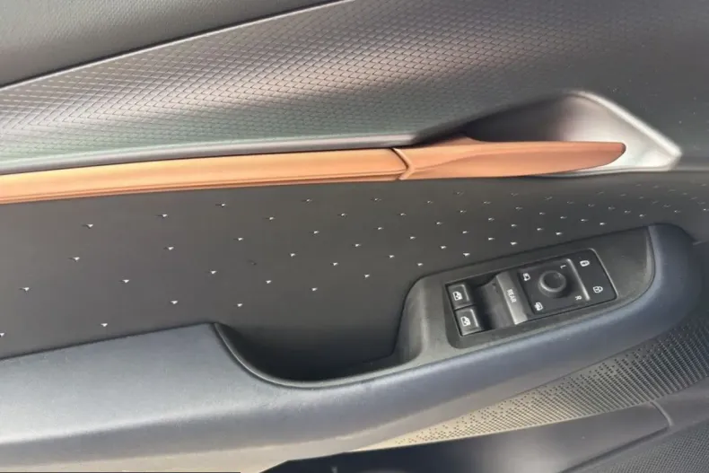 Cupra Tavascan din 2025 cu 14.200 km - oferta CUP229061 - foto 12