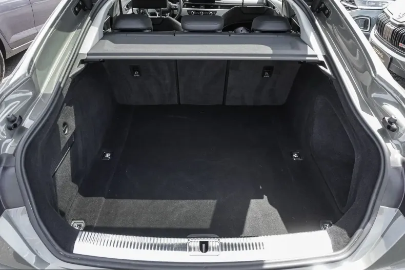 Audi A5 din 2023 cu 49.712 km - oferta AUD229062 - foto 15
