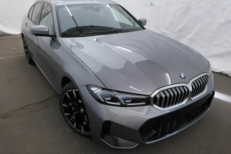 BMW 330 (Seria 3) din 2025 cu 10.076 km - oferta BMW229063 - foto 3