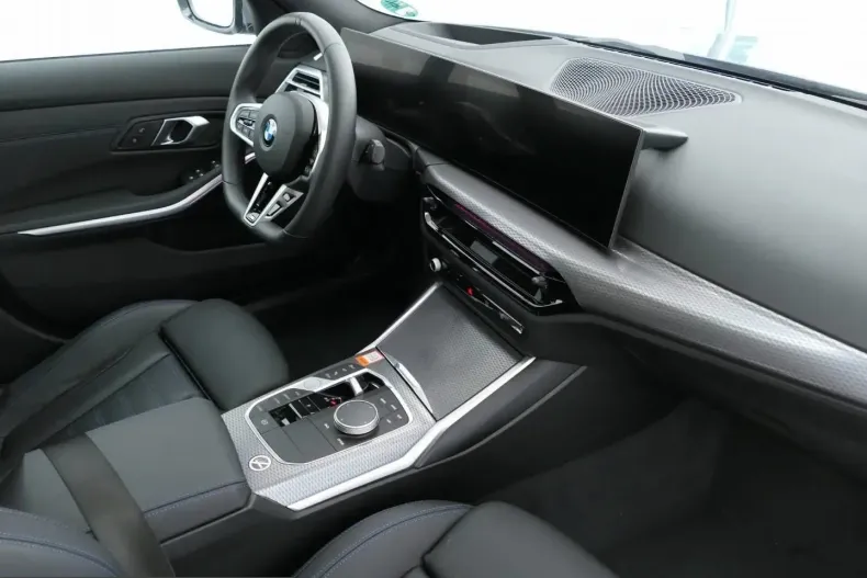 BMW 330 (Seria 3) din 2025 cu 10.076 km - oferta BMW229063 - foto 5