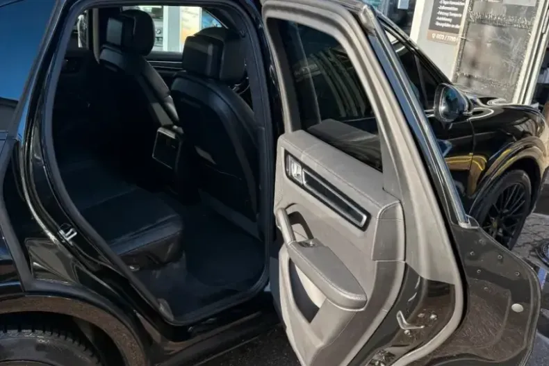 Porsche Cayenne din 2022 cu 33.000 km - oferta POR229078 - foto 11
