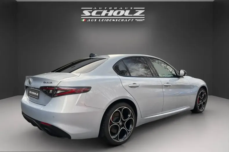 Alfa Romeo Giulia din 2024 cu 19.023 km - oferta ALF229079 - foto 4