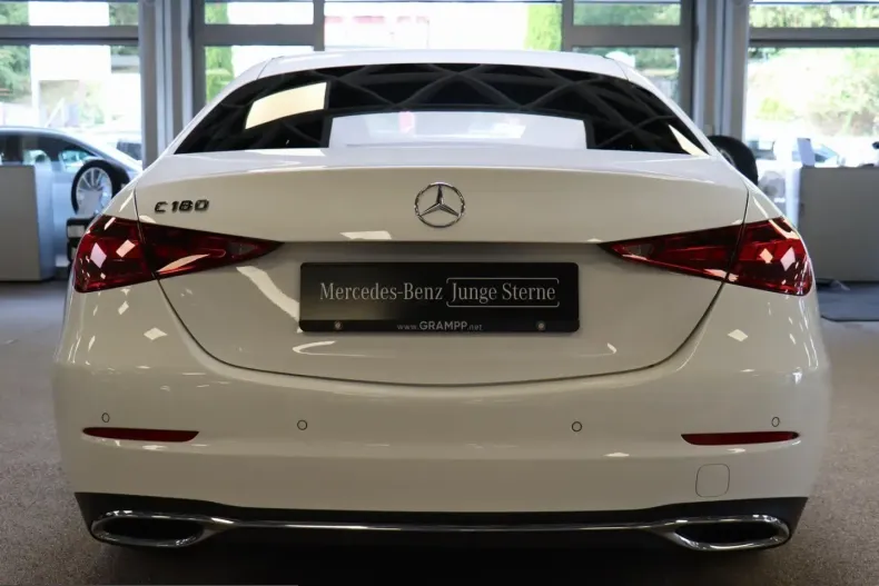 Mercedes-Benz C 180 (Clasa C) din 2024 cu 18.250 km - oferta MER229080 - foto 4