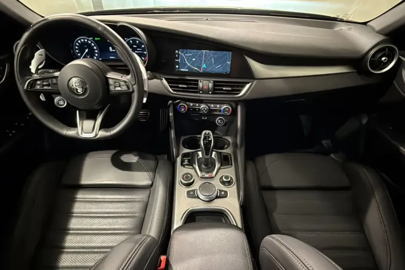 Alfa Romeo Giulia din 2025 cu 13.490 km - oferta ALF229085 - foto 5