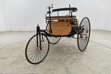 Mercedes-Benz Patent-Motorwagen No. 1 din 2023 - oferta MER229089