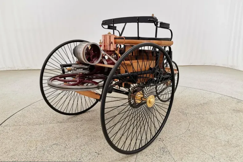 Mercedes-Benz Patent-Motorwagen No. 1 din 2023 cu 9.999 km - oferta MER229089 - foto 4