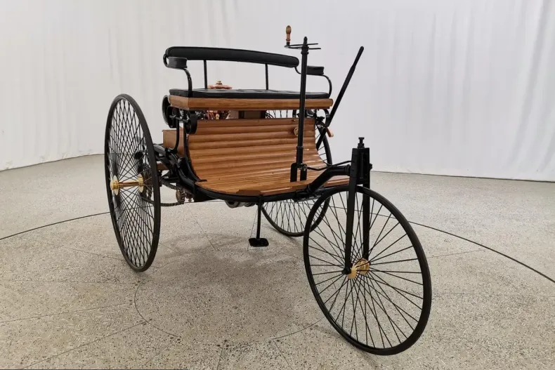 Mercedes-Benz Patent-Motorwagen No. 1 din 2023 cu 9.999 km - oferta MER229089 - foto 9