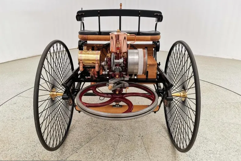 Mercedes-Benz Patent-Motorwagen No. 1 din 2023 cu 9.999 km - oferta MER229089 - foto 12