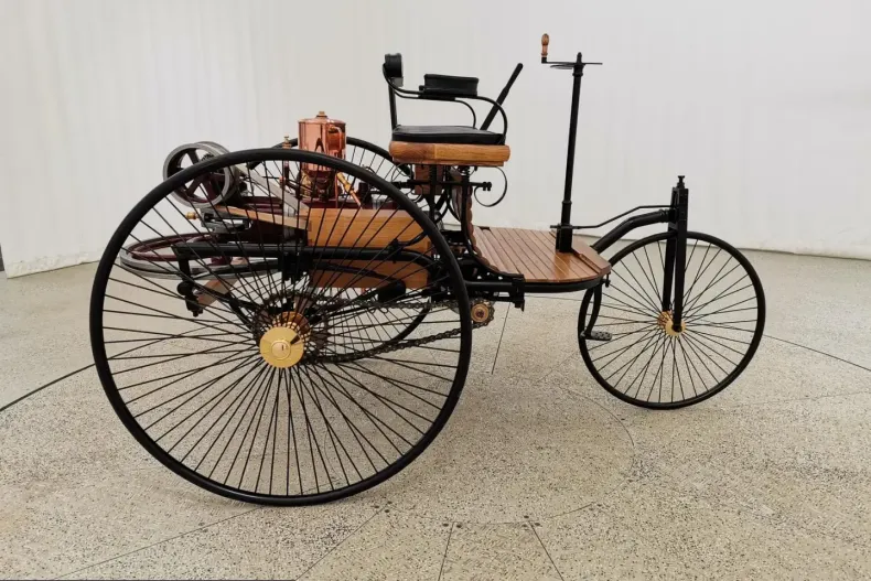 Mercedes-Benz Patent-Motorwagen No. 1 din 2023 cu 9.999 km - oferta MER229089 - foto 13