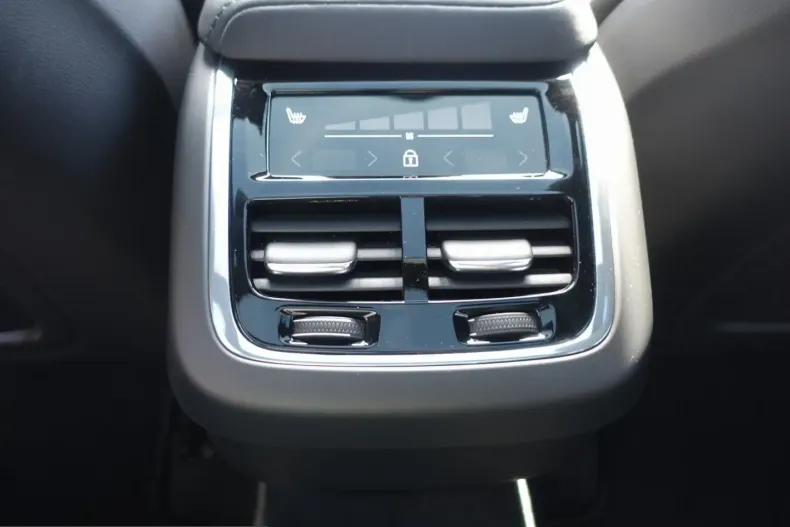 Volvo XC60 din 2025 cu 21.809 km - oferta VOL229094 - foto 21
