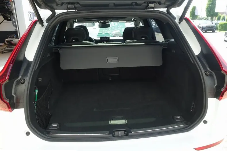 Volvo XC60 din 2025 cu 21.809 km - oferta VOL229094 - foto 23