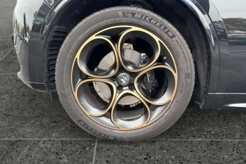 Alfa Romeo Stelvio din 2025 cu 14.800 km - oferta ALF229099 - foto 17