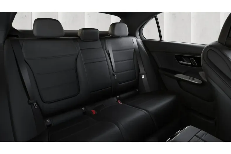 Mercedes-Benz C 300 (Clasa C) din 2025 cu 32.065 km - oferta MER229102 - foto 6