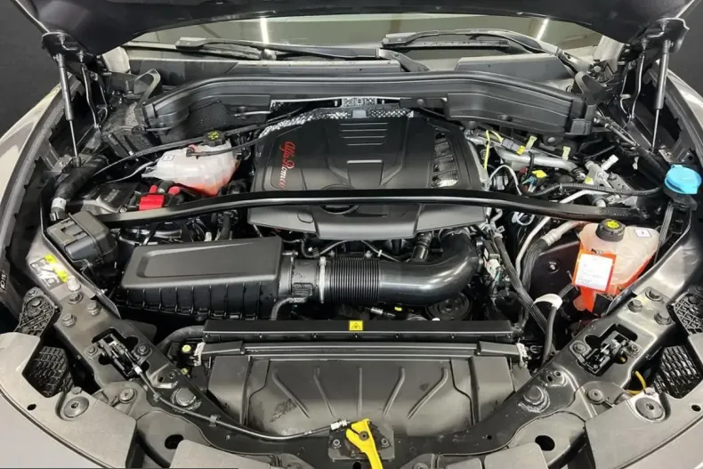 Alfa Romeo Stelvio din 2024 cu 22.820 km - oferta ALF229103 - foto 5