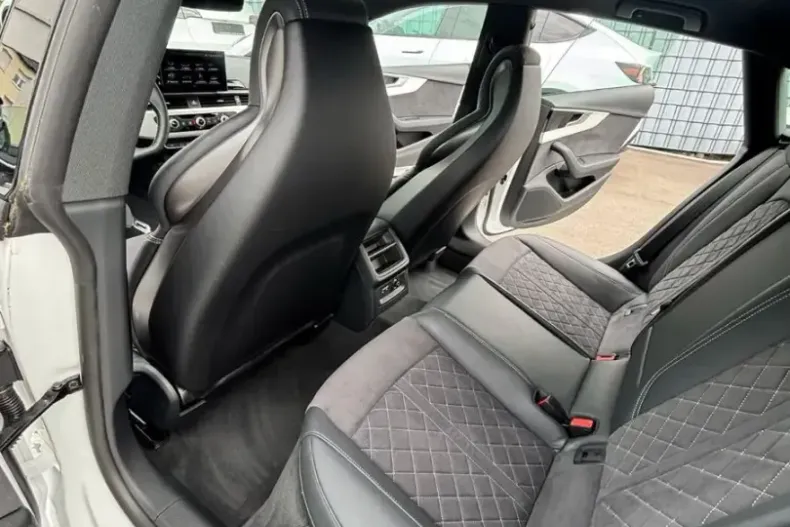 Audi A5 din 2022 cu 63.300 km - oferta AUD229104 - foto 17