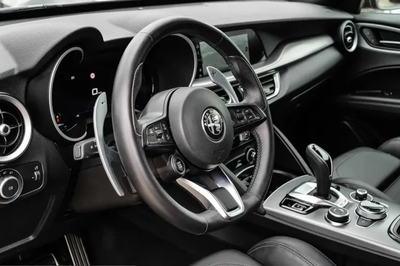 Alfa Romeo Stelvio din 2024 cu 11.290 km - oferta ALF229105 - foto 5