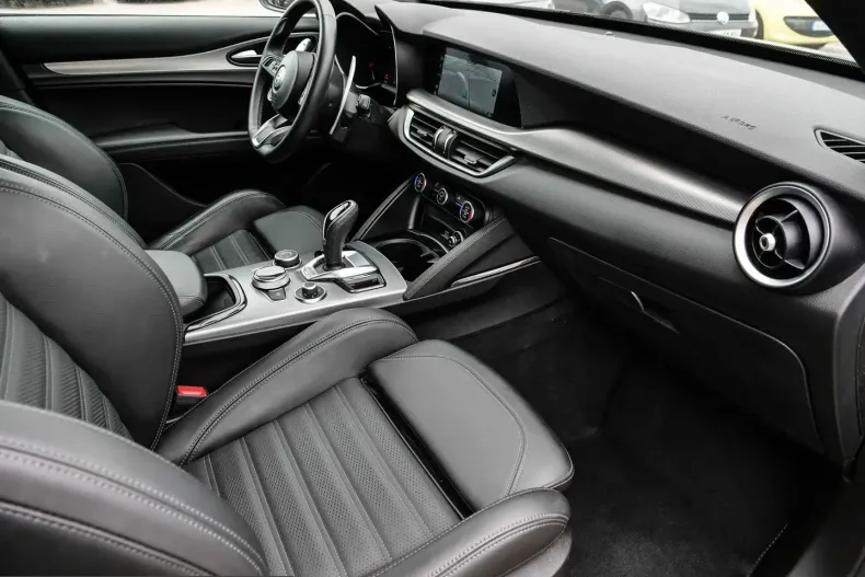 Alfa Romeo Stelvio din 2024 cu 11.290 km - oferta ALF229105 - foto 10