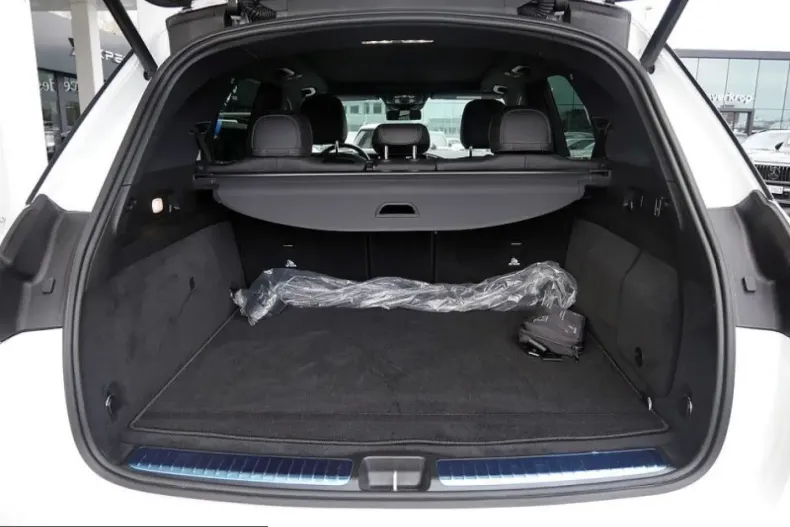 Mercedes-Benz GLE 350 (Clasa GLE) din 2025 cu 8.500 km - oferta MER229110 - foto 11