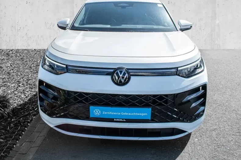 Volkswagen Tayron din 2025 cu 11.840 km - oferta VOL229115 - foto 2
