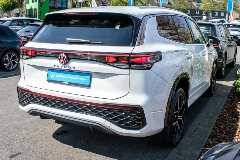 Volkswagen Tayron din 2025 cu 11.840 km - oferta VOL229115 - foto 6