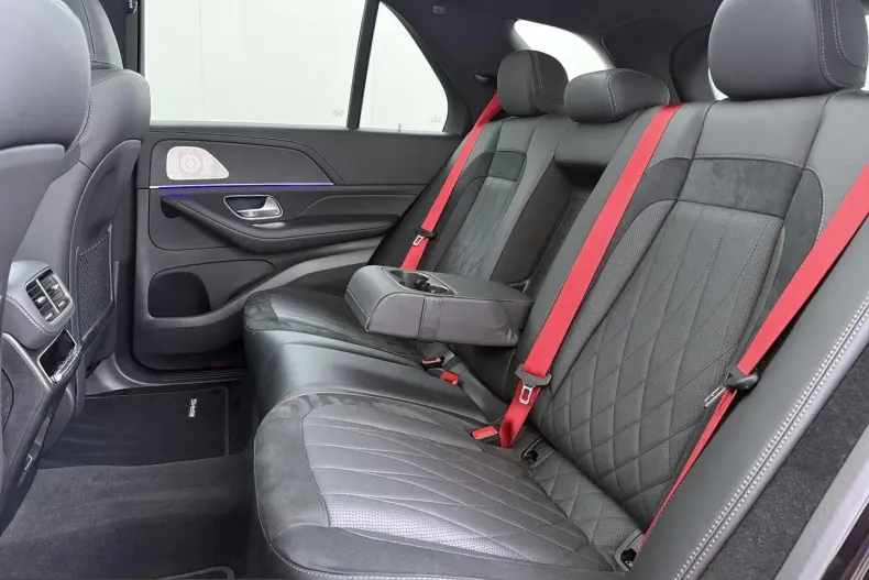 Mercedes-Benz GLE 53 AMG (Clasa GLE) din 2025 cu 28.225 km - oferta MER229119 - foto 31