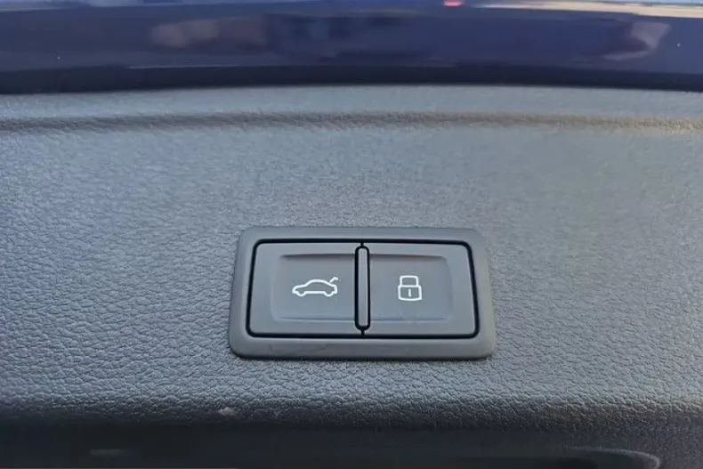Audi A4 din 2022 cu 76.509 km - oferta AUD229133 - foto 16