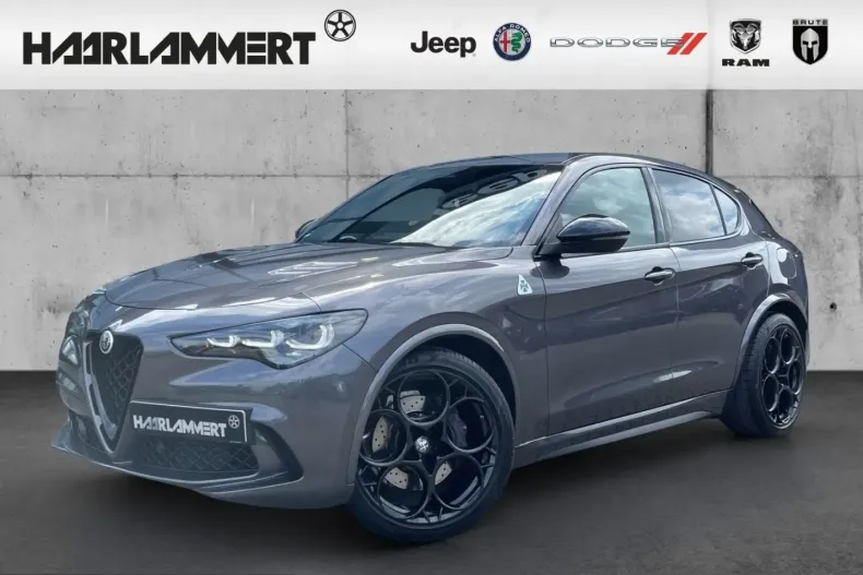 Alfa Romeo Stelvio din 2025 cu 11.843 km - oferta ALF229139 - foto 1