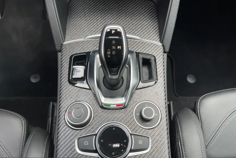 Alfa Romeo Stelvio din 2025 cu 11.843 km - oferta ALF229139 - foto 17