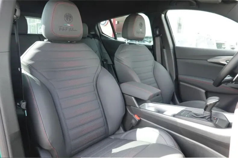 Alfa Romeo Tonale din 2025 cu 9.700 km - oferta ALF229140 - foto 8