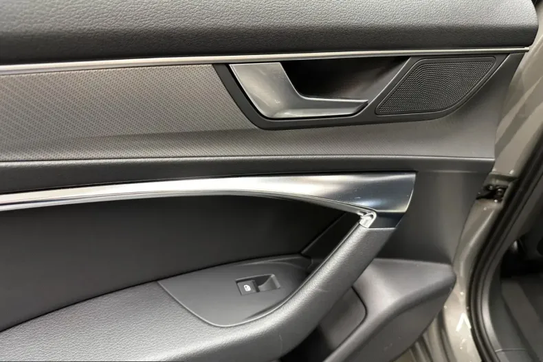 Audi A6 din 2022 cu 60.200 km - oferta AUD229141 - foto 13