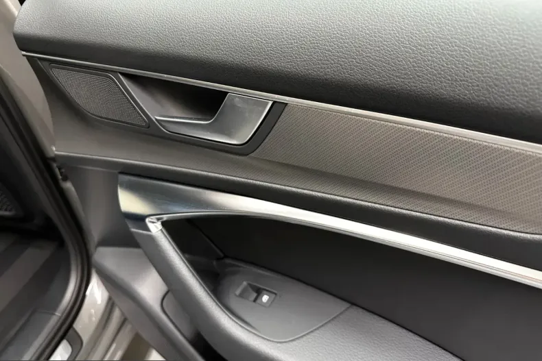 Audi A6 din 2022 cu 60.200 km - oferta AUD229141 - foto 17