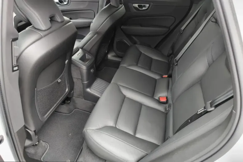 Volvo XC60 din 2025 cu 22.275 km - oferta VOL229159 - foto 10