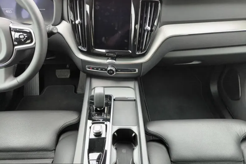 Volvo XC60 din 2025 cu 22.275 km - oferta VOL229159 - foto 16